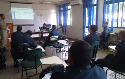 Alunos do Curso de Formação de Cabosparticipam de instrução de Atendimento Pré-Hospitalar