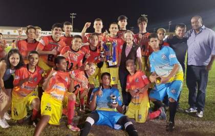 Basílio é campeão do Sub 13 e Escolinha Francini do Sub 15