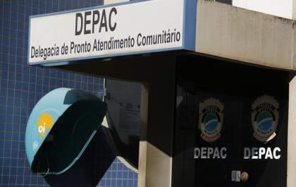 Ciclista é ameaçado com faca, derrubado e tem dinheiro e bicicleta levados por trio
