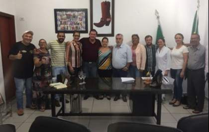 Prefeito, vereador e representantes de Água Clara reafirmam apoio a pré-candidatura de Eduardo Rocha
