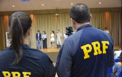 PRF recebe autorização para concurso público com previsão de 500 vagas