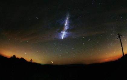 Espetáculo no céu: Chuva de meteoros e Lua Nova acontecerão nesta madrugada