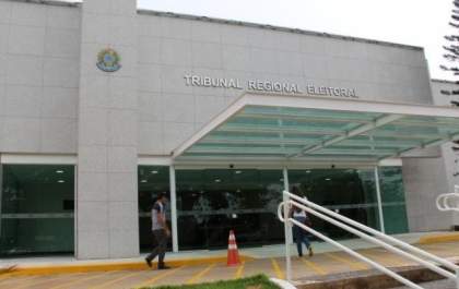 Após convenções, 81 políticos já registraram candidaturas em MS