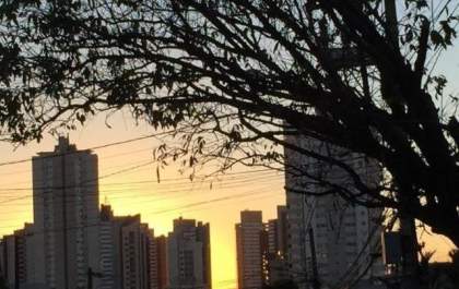 Tempo seco e sol predominam na maioria das regiões do Estado