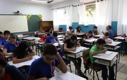 Alunos do Ensino Fundamental participam do Programa de Avaliação da REME