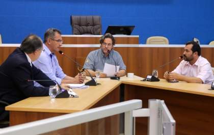 Comissão da Câmara começa apuração sobre sucateamento de ônibus