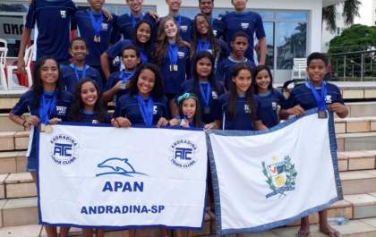 Nadadores andradinenses conquistam 54 medalhas em competição regional