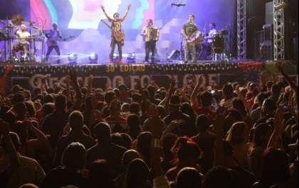 População prestigiou e aplaudiu a 30ª Festa do Folclore de Três Lagoas