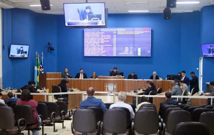 Câmara aprova adequações para concurso e crédito adicional