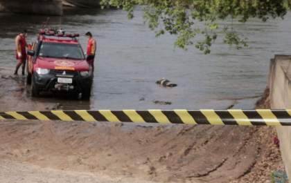 Corpo com ferimento na cabeça é encontrado boiando no Rio Taquari