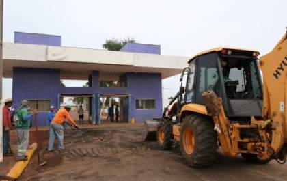 Cemitério passa por reforma geral meses antes do Dia de Finados