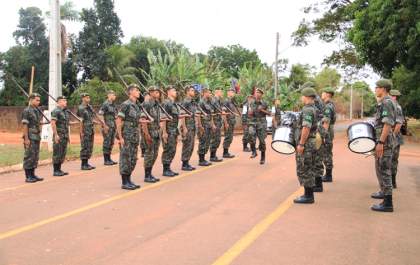 Tiro de Guerra do Governo de Andradina comemora dia do soldado