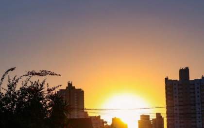 Ar frio perde força e faz calor no Estado com temperaturas máximas de 36ºC