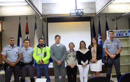 Tamiko participa de projeto que vai conscientizar crianças sobre o risco do uso de cerol