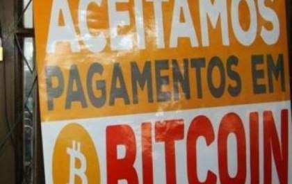Hacker “sequestra” arquivos de clínica e pede resgate em biticoins