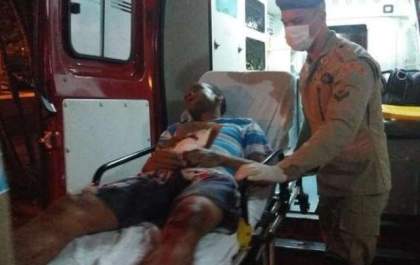 Ciclista fica em estado grave após ser baleado na boca