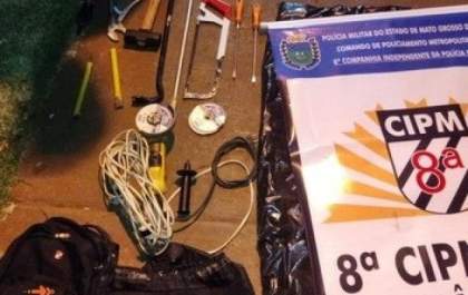 Suspeito é preso durante tentativa de furto a agência dos Correios