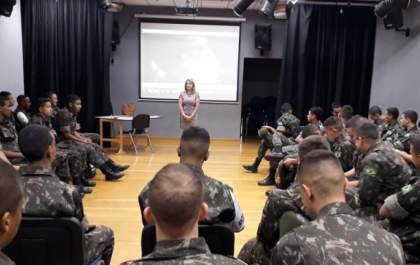 Roda de conversa alerta sobre atitudes preventivas para jovens