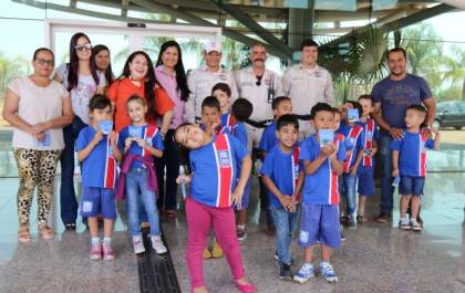 Alunos da Escola Municipal “Gentil Rodrigues Montalvão” conhecem Aeroporto Municipal de Três Lagoas