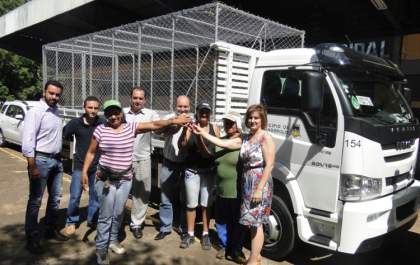 Coleta seletiva ganha novo caminhão