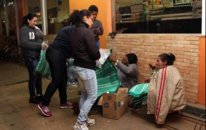 Campanha de apoio às pessoas em situação de rua durante o frio