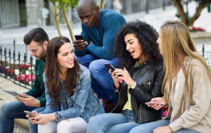 Nova geração prioriza os aplicativos de relacionamento para encontrar seu par