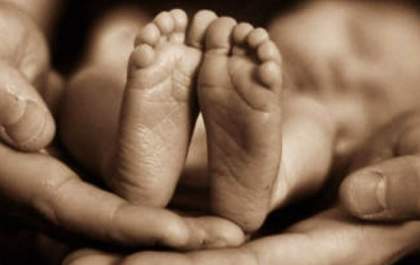 Mãe acusada de matar filho afogado é condenada a 2 anos de prisão