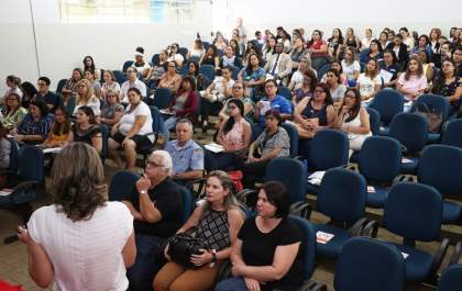 Automutilação foi tema de seminário 