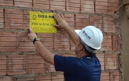 Crea fiscalizará 2,6 mil obras em 43 municípios de MS neste mês