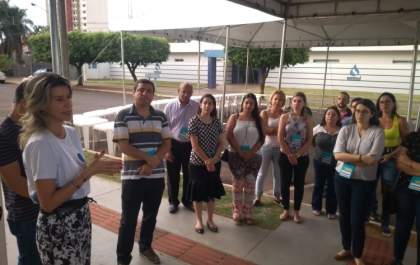 Voluntários recebem últimas orientações antes da apuração em Três Lagoas