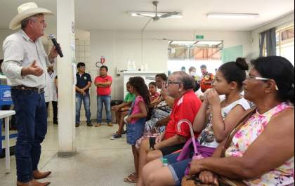 Angelo Guerreiro prestigia entrega de óculos no CEM de Três Lagoas