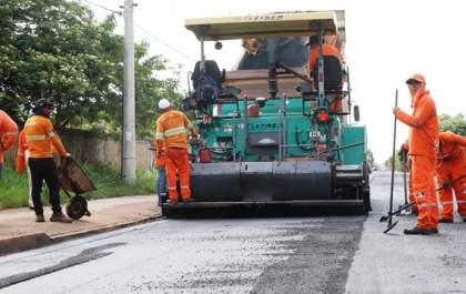 Rua Maria Guilhermina Esteves começa a ser revitalizada em Três Lagoas