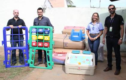Assistência Social de Três Lagoas recebe doação de brinquedos de indústria química