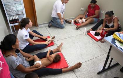 Equipe da ESF Jardim Atenas de Três Lagoas dá atenção especial às crianças