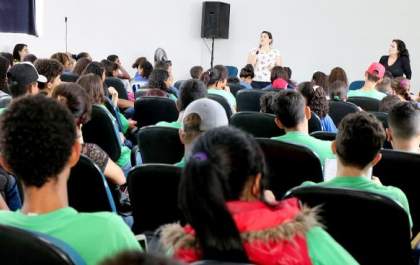 Educação dá continuidade à palestra para alunos que utilizam o Transporte Rural de Três Lagoas