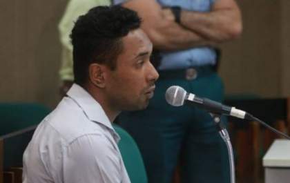 “Pensei que ele estava desmaiado”, diz jovem que matou estilista asfixiado