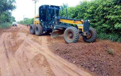 Infraestrutura realiza reparos em vias urbanas deterioradas pelas chuvas