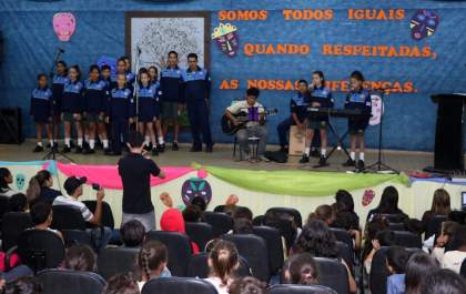 Crianças e adolescentes do CRASE “Coração de Mãe” participam de encerramento do projeto “Diversidade Cultural”