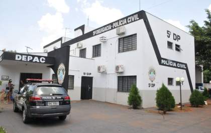 Jovem tem carro 