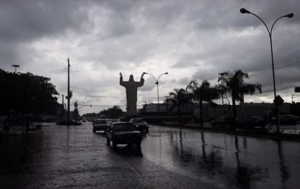 Tempo instável e nublado continua predominando em Três Lagoas