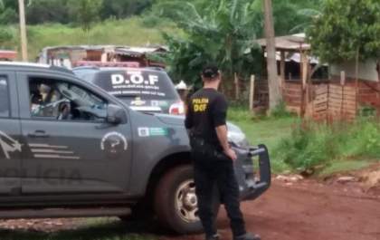 Moradores são ameaçados e polícia volta à favela dominada por facção