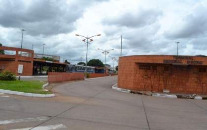 Homem persegue passageira e se masturba em ônibus na Capital
