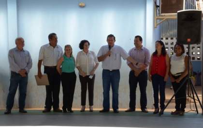Empresa constrói biblioteca em Escola Municipal em TL