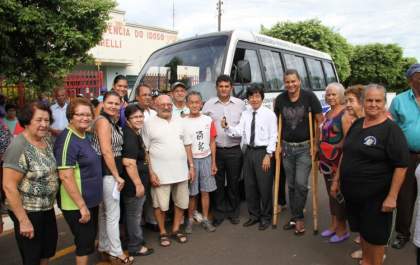 CCI recebe micro-ônibus novinho com recursos do Governo Federal