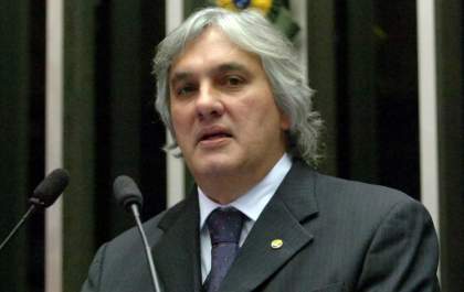 Delcídio alfineta os Trads e diz que 'TRADição' persegue cargos e poder