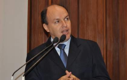 Presidente estadual do PMDB garante apoio à Dilma