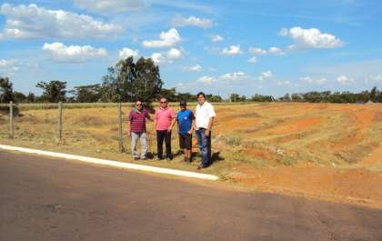 Vereador Capitão Gimenez visita a pista de Motocross de Junqueirópolis