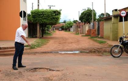 Sanesul atende pedido do vereador Adão no bairro Paranapungá