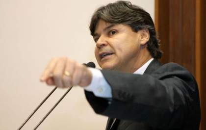 Duarte vê PT cada vez mais distante do PMDB, mesmo com André candidato
