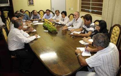 Prefeito fala sobre prioridades do Governo em reunião com vereadores